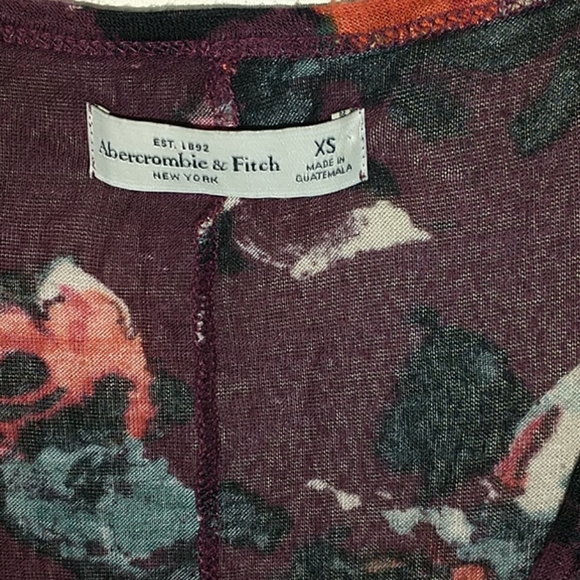 Abercrombie and Fitch floral printed top - Picture 4 of 5